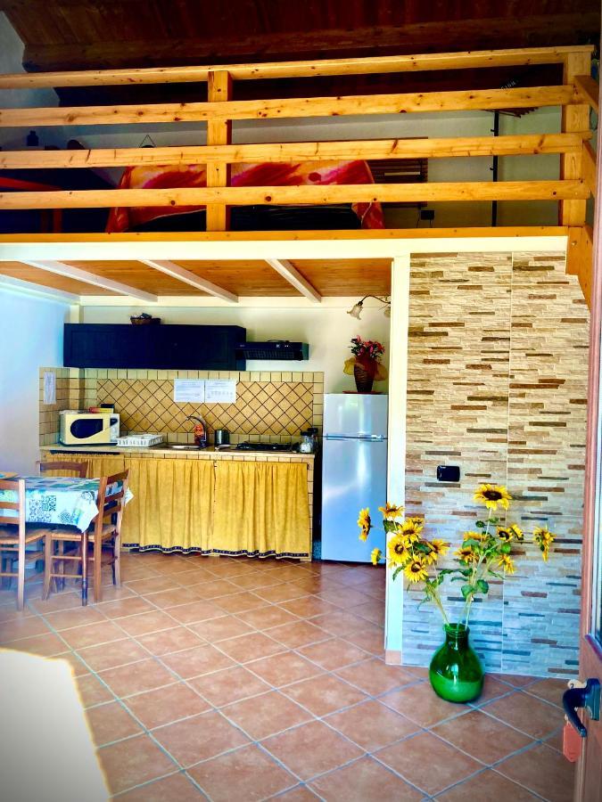 Lovely Cottage カステッランマーレ・デル・ゴルフォ エクステリア 写真