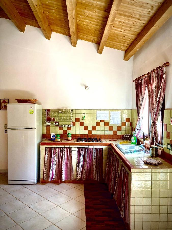 Lovely Cottage カステッランマーレ・デル・ゴルフォ エクステリア 写真